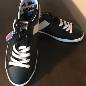 Men's Black and White Retro Pony Sneakers